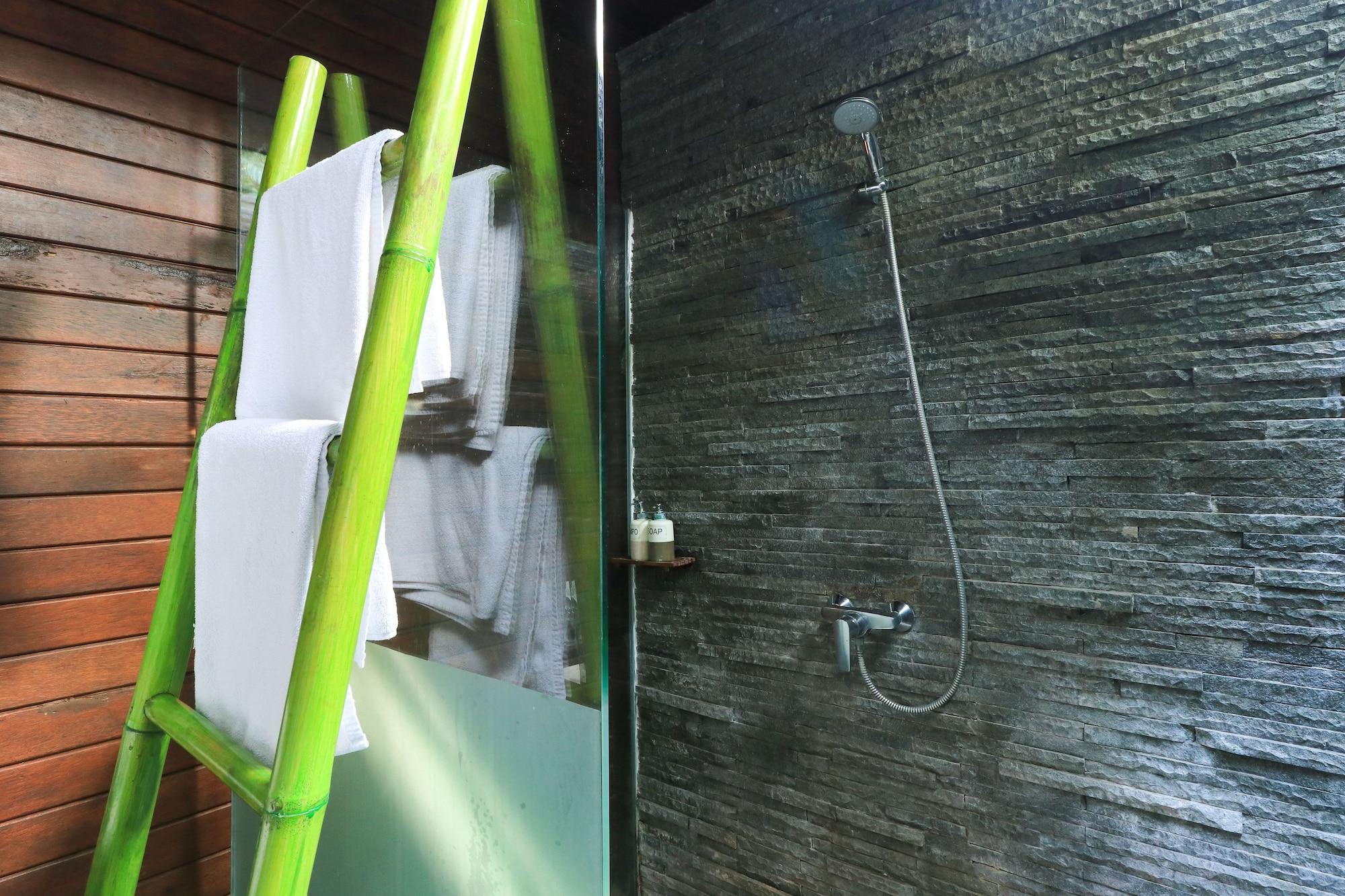Coconut Boutique Resort Senggigi Dış mekan fotoğraf