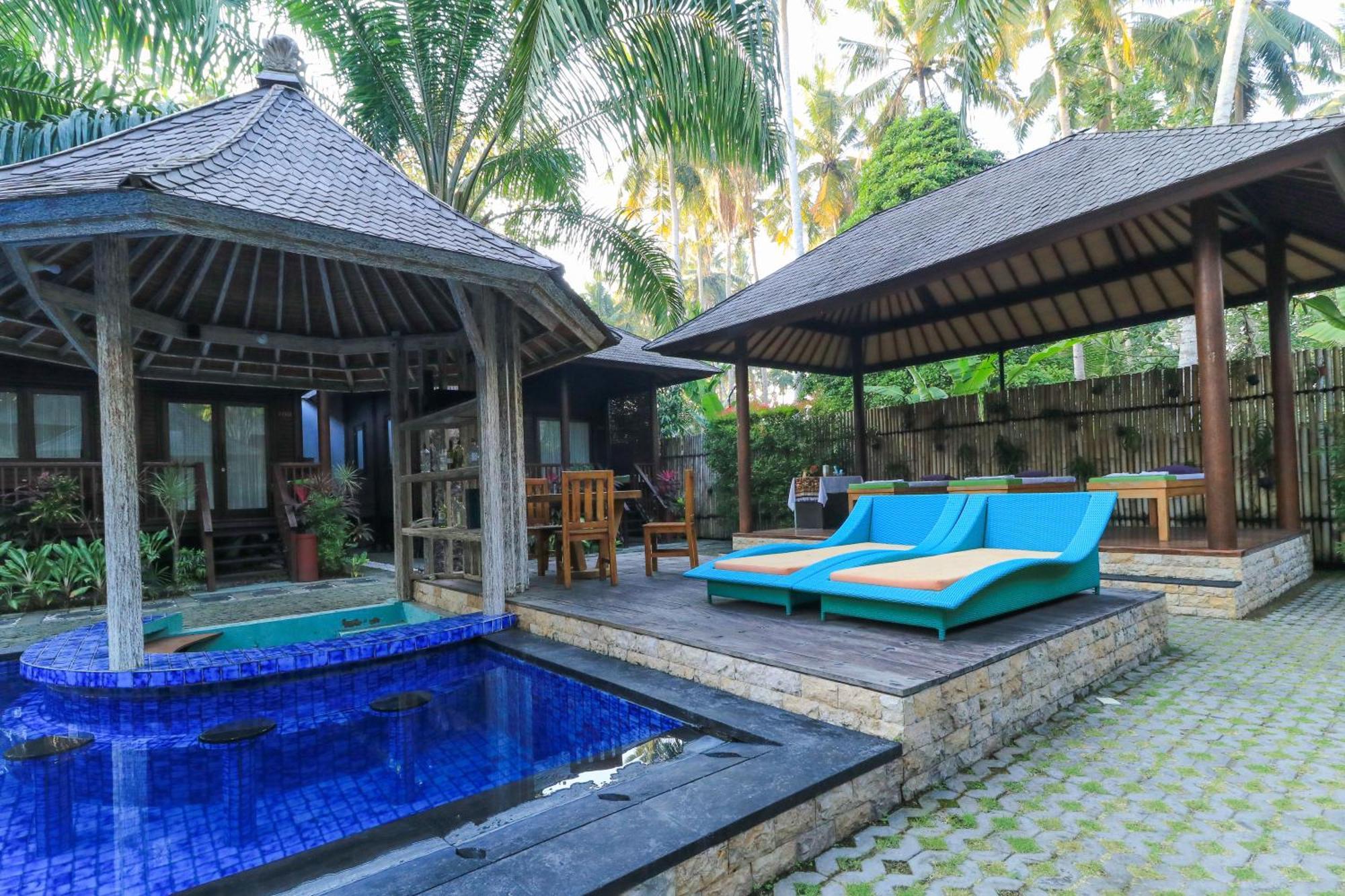 Coconut Boutique Resort Senggigi Dış mekan fotoğraf