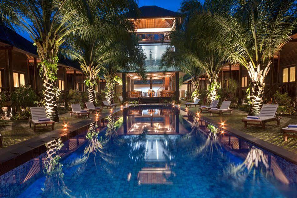 Coconut Boutique Resort Senggigi Dış mekan fotoğraf