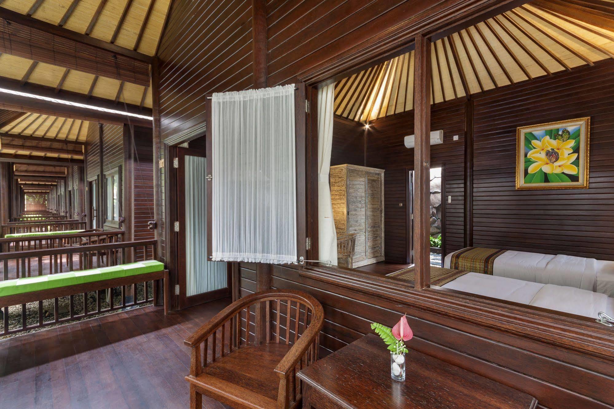 Coconut Boutique Resort Senggigi Dış mekan fotoğraf